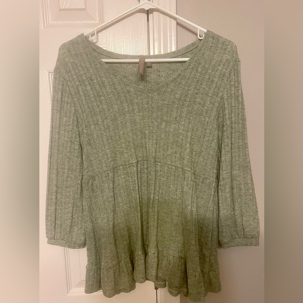 Brina & Em Womens Medium Green Blouse Top spring Easter